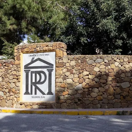 Romana Retreat Apartamento *